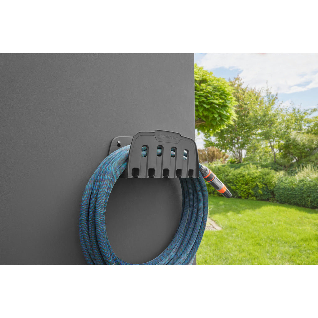 Tubo tessile Gardena Liano™ Xtreme Set + supporto a parete per tubo flessibile