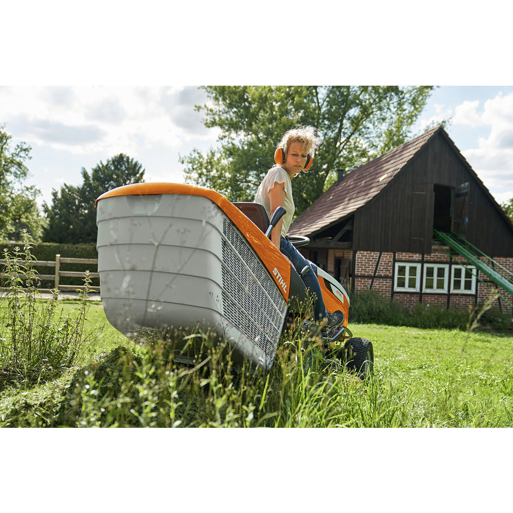 Trattorino tagliaerba Stihl RT 6127 ZL
