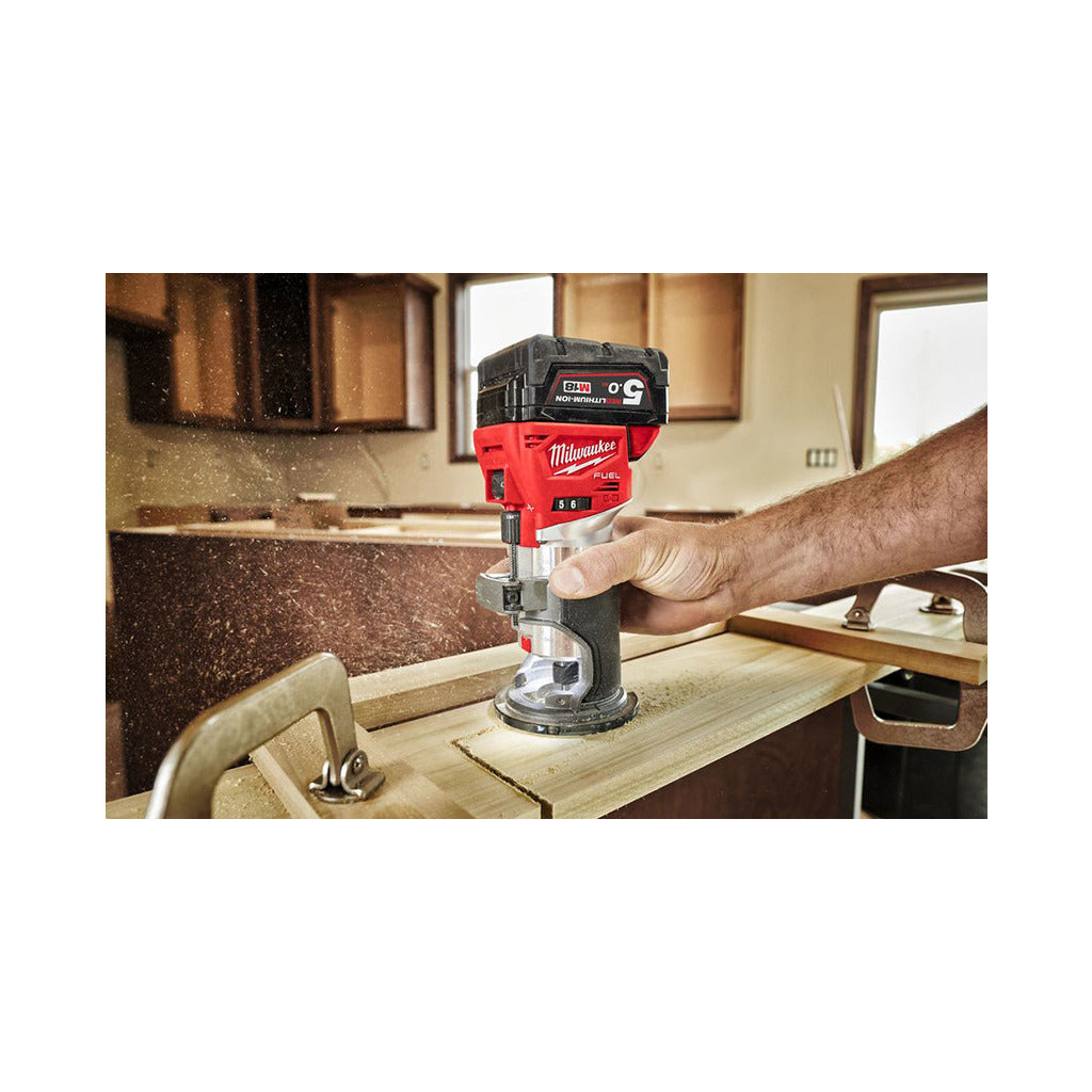 Akku-Oberfräse M18FTR8-0X