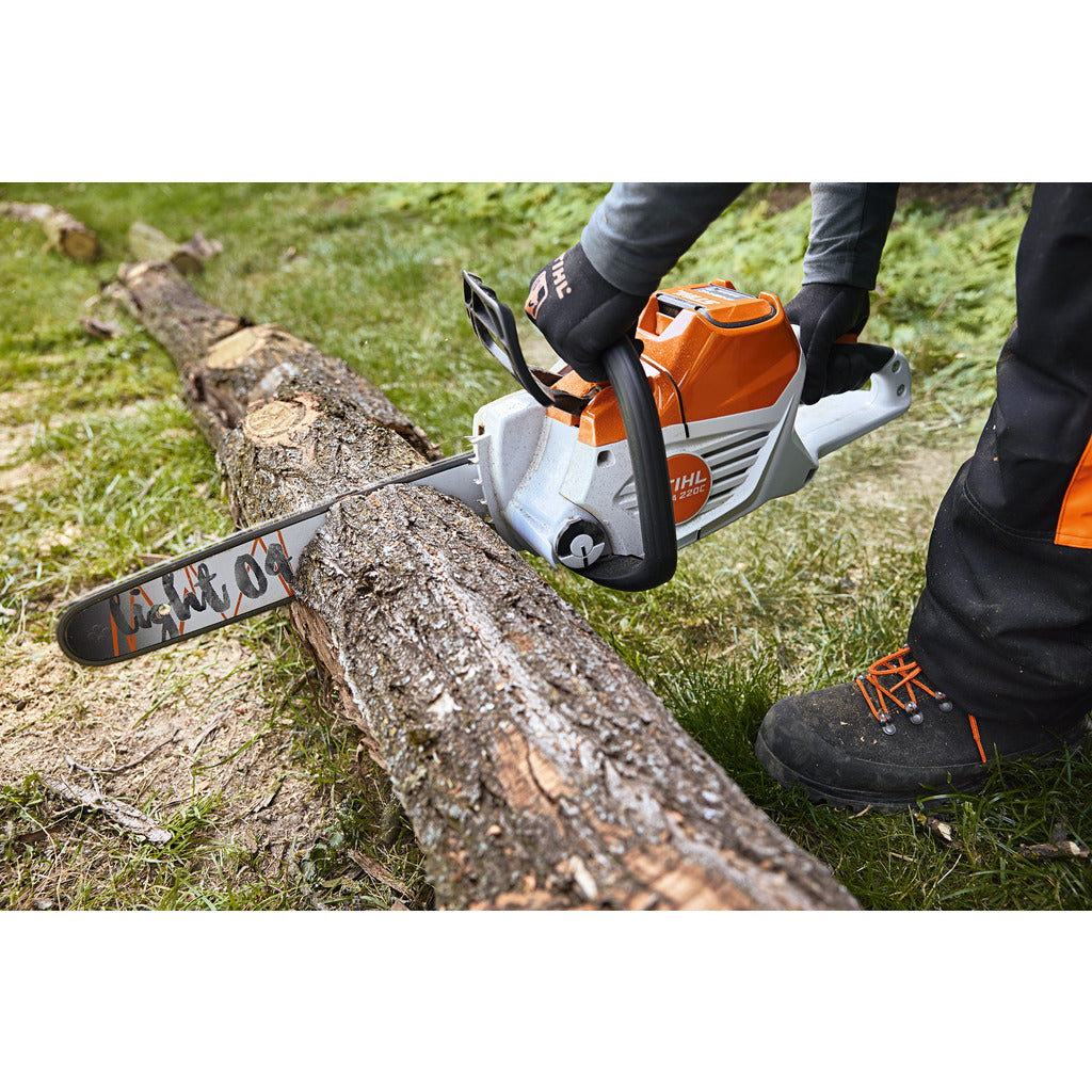 Stihl cordless chainsaw MSA 220 CB / without battery and charger