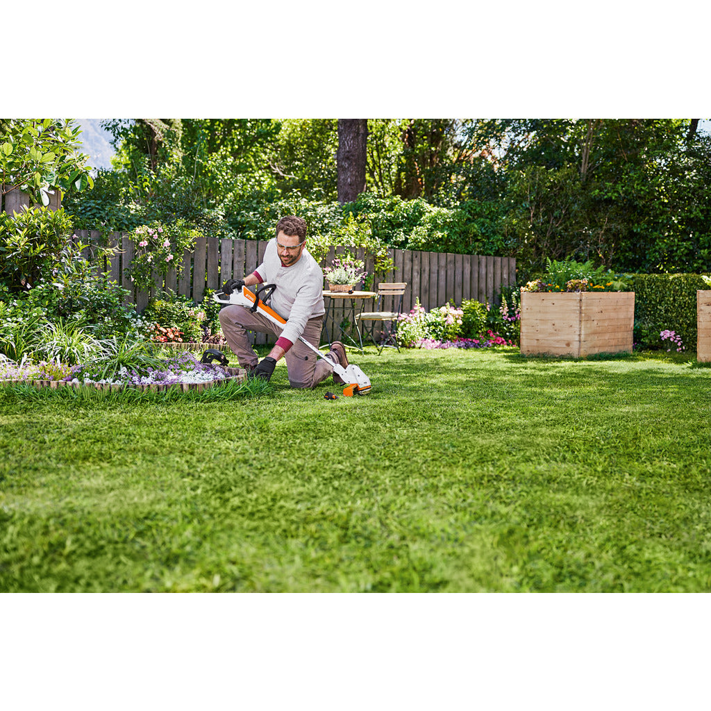 Stihl cordless trimmer FSA 30 / with AS 2 battery and charger