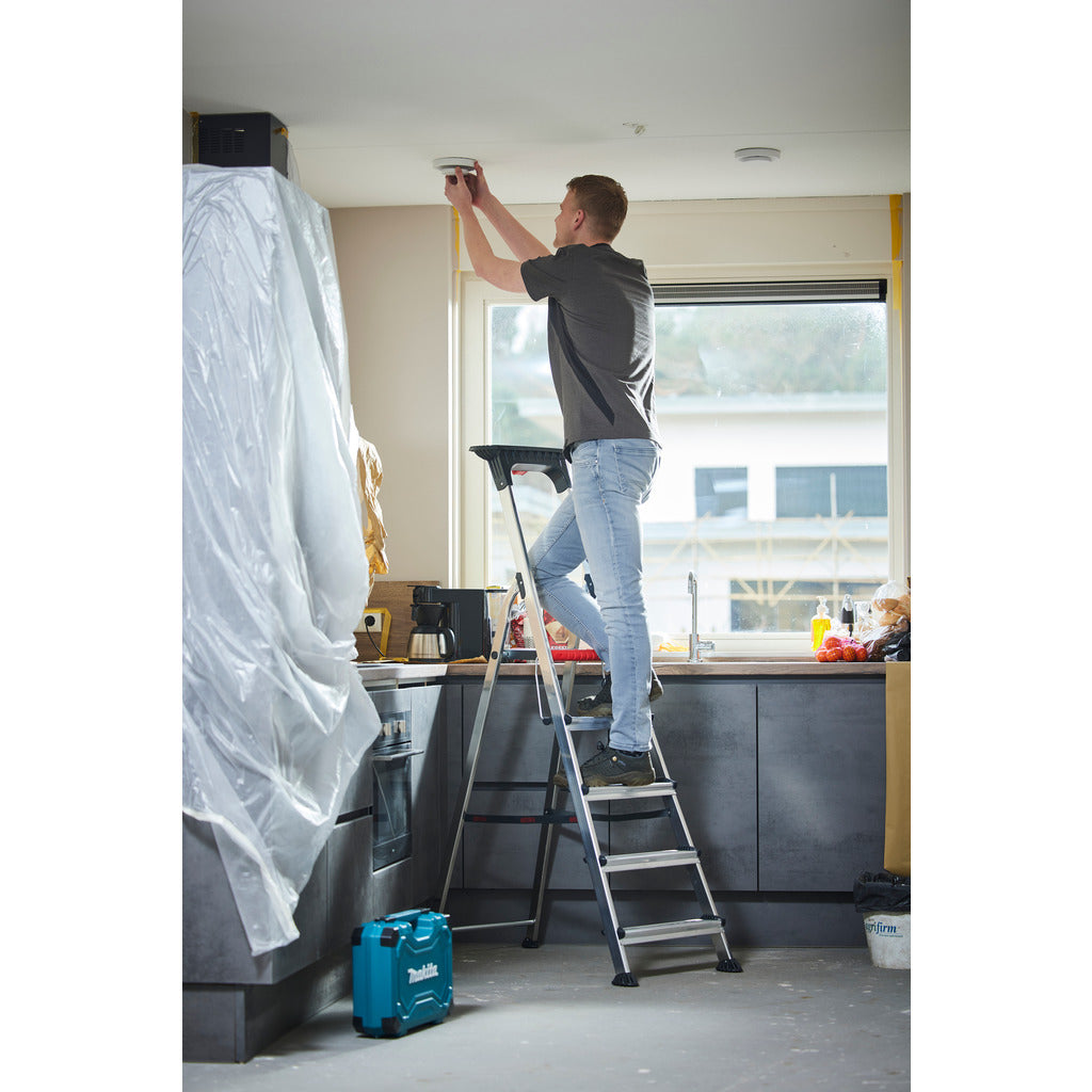 Double-decker stepladder