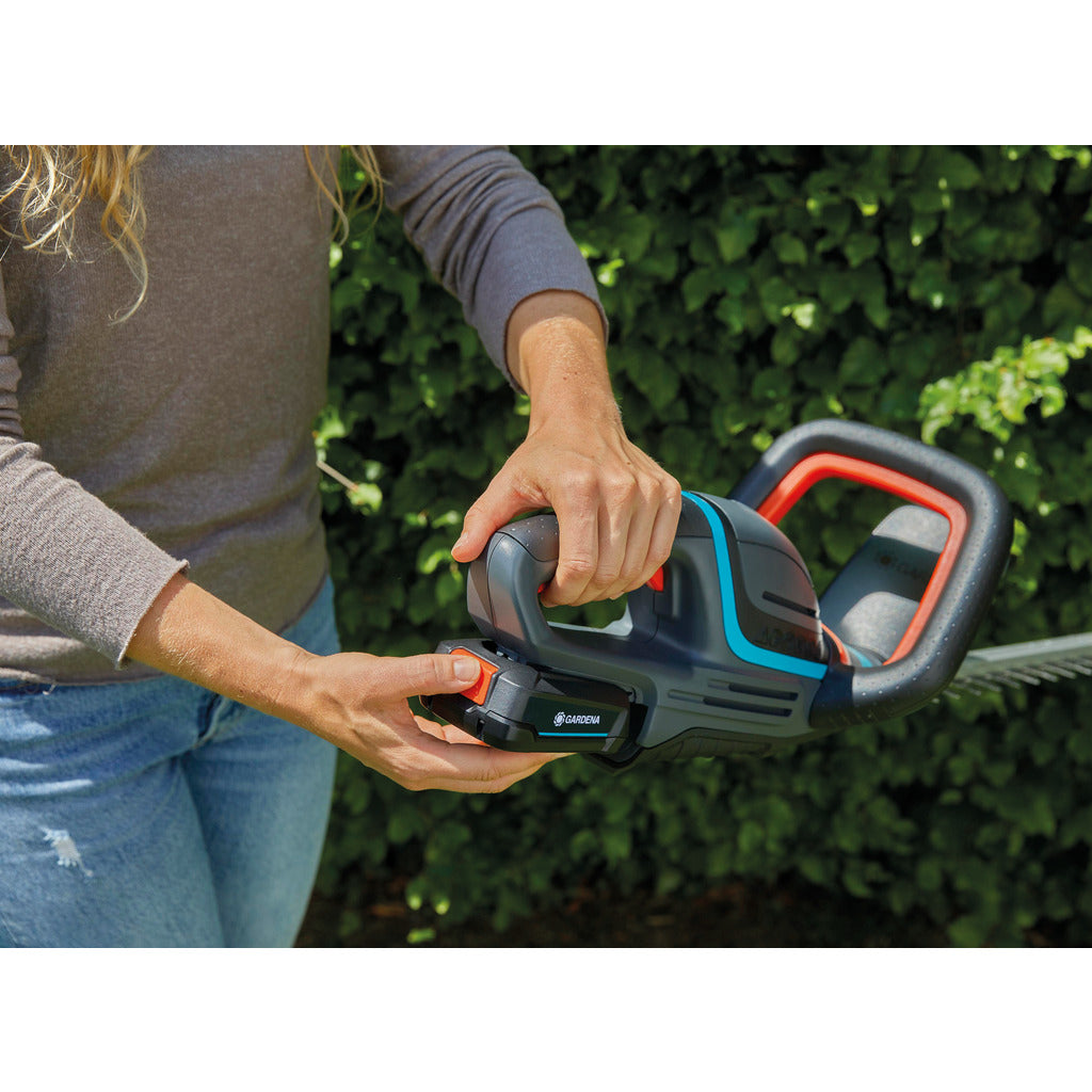Tagliasiepi a batteria Gardena ComfortCut 50/18V-P4A / Set pronto all'uso