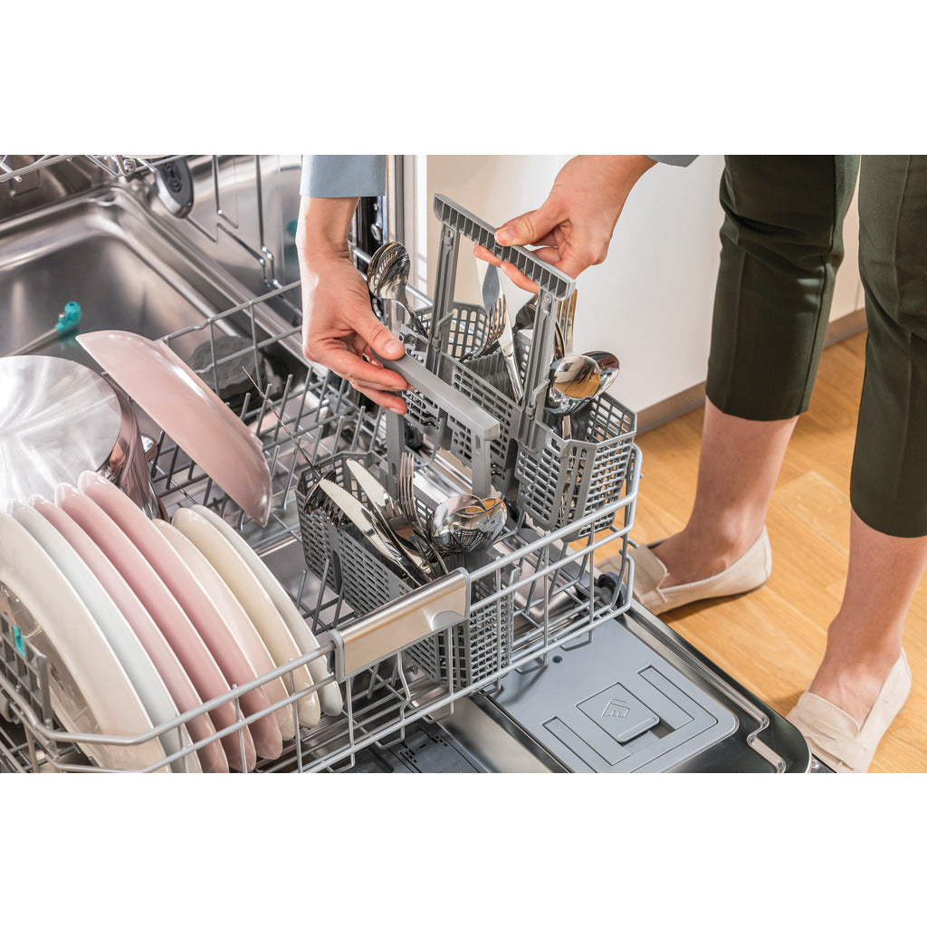 Partially integrated dishwasher GI642E90