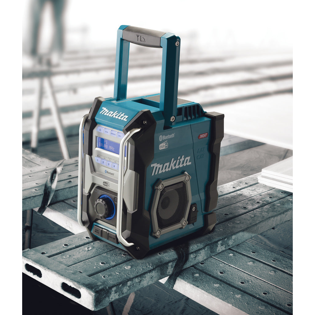 Battery radio MR004G / without battery and charger