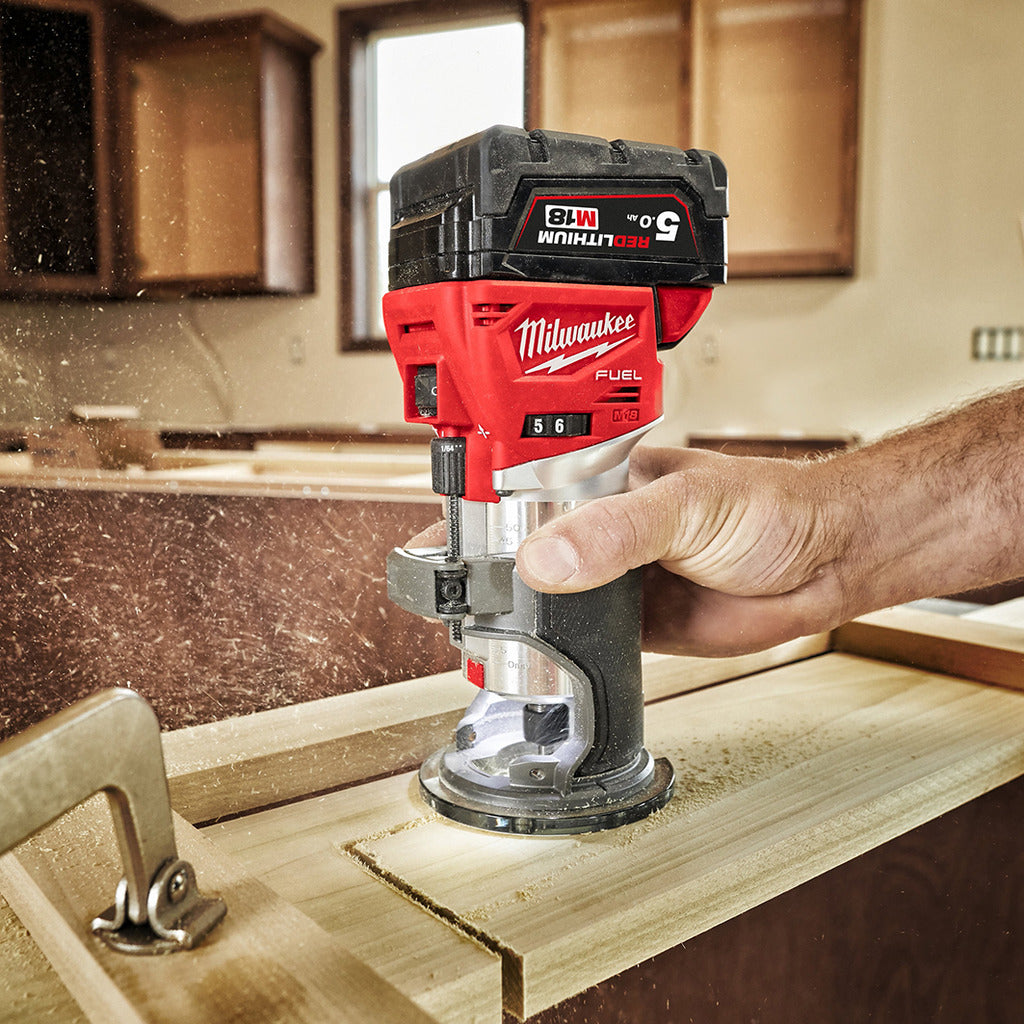 Akku-Oberfräse M18FTR8-0X