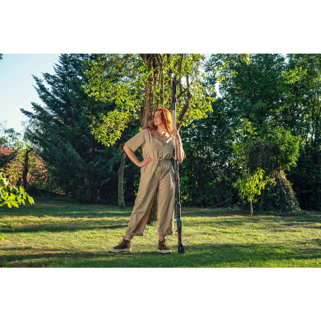 Gardena Akku-Teleskop-Baumschere HighCut 250/18V P4A  / Solo