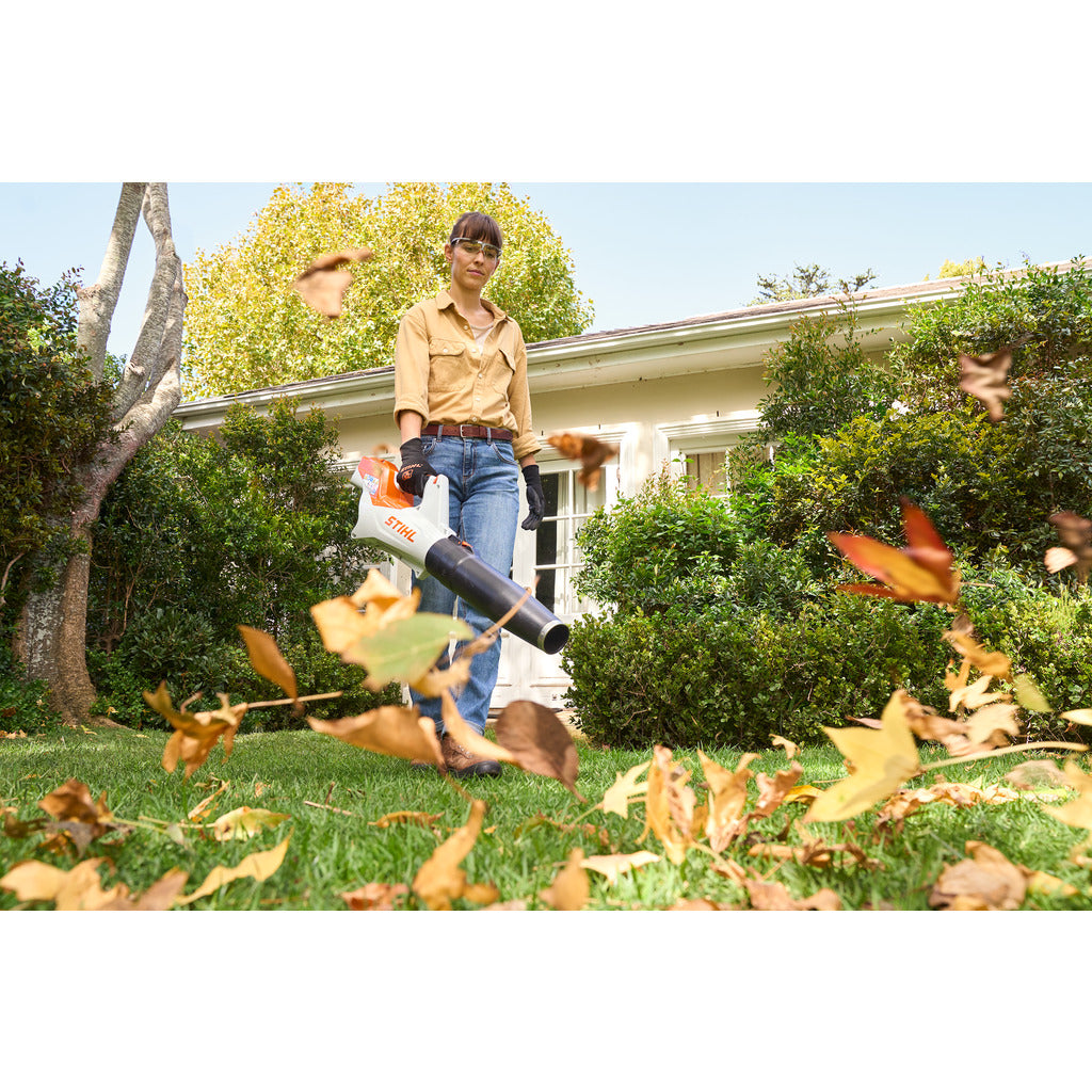 Stihl cordless blower BGA 60 / with battery and charger