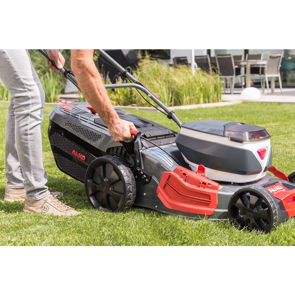AL-KO cordless lawn mower Premium 512 Li VS-W / with 2 batteries and charger