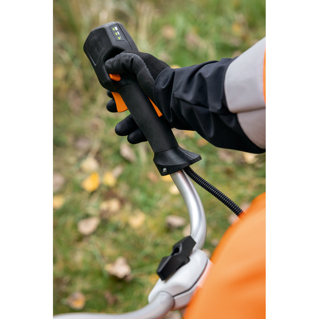 Decespugliatore a batteria Stihl FSA 135 / senza batteria e caricabatteria