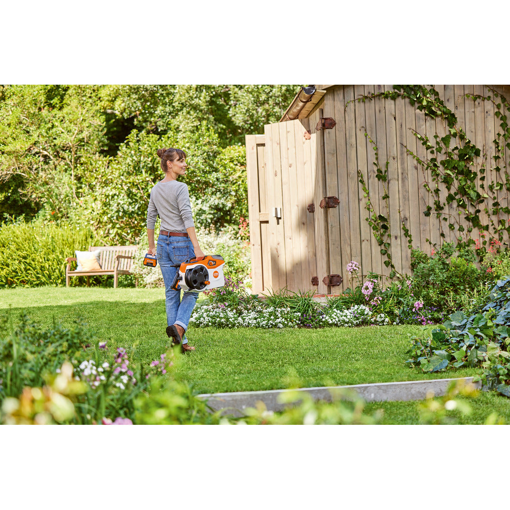 Idropulitrice ad alta pressione a batteria Stihl REA 60 PLUS / senza batteria e caricabatteria