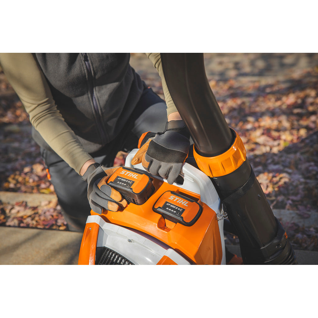 Stihl Akku-Blasgerät BRA 600 B / ohne Akku und Ladegerät