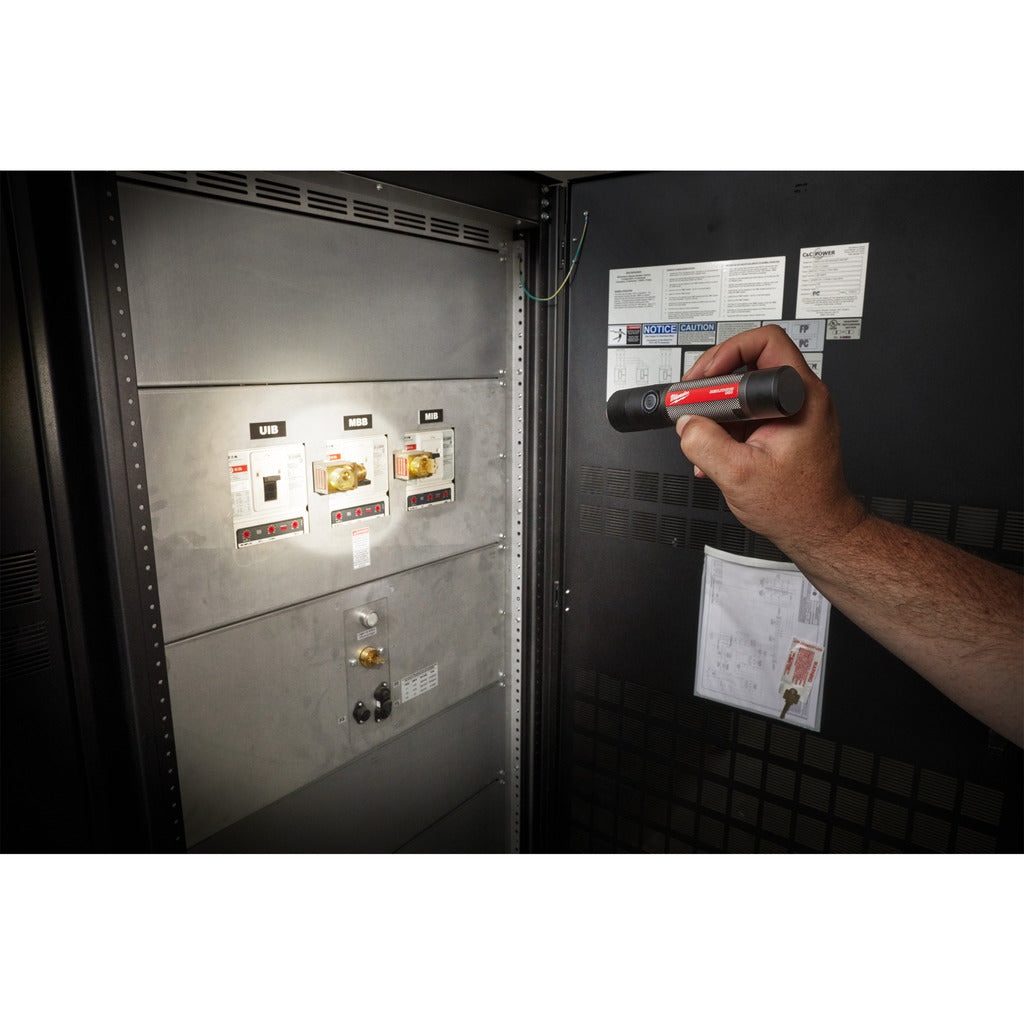 USB rechargeable flashlight L4FMLED-301