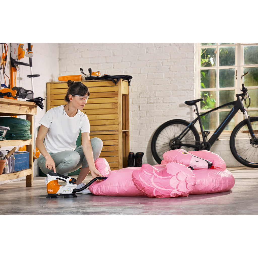 Stihl KOA 20 cordless compressor with AS 2 battery and charger