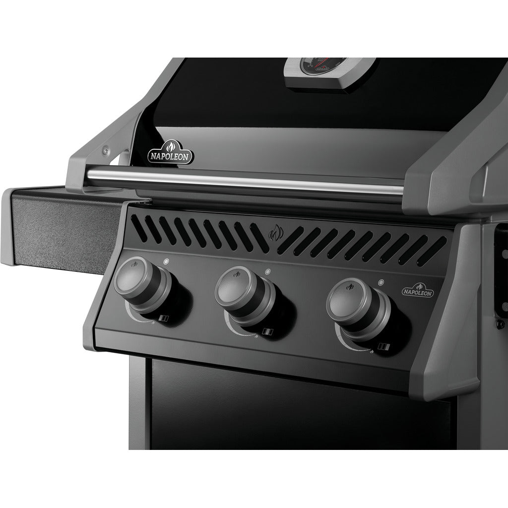 Napoleon gas grill Rogue® 425-2