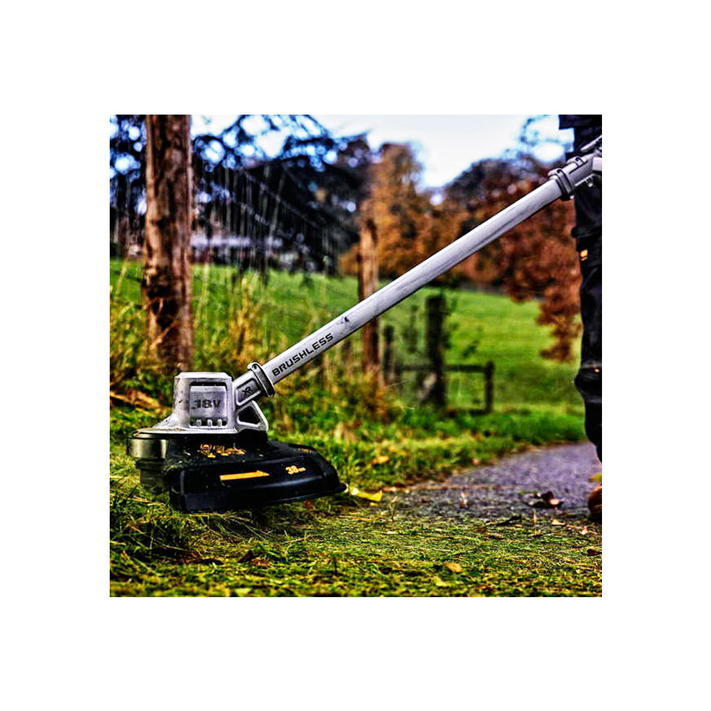 Akku Rasentrimmer DCMST561N-Xj