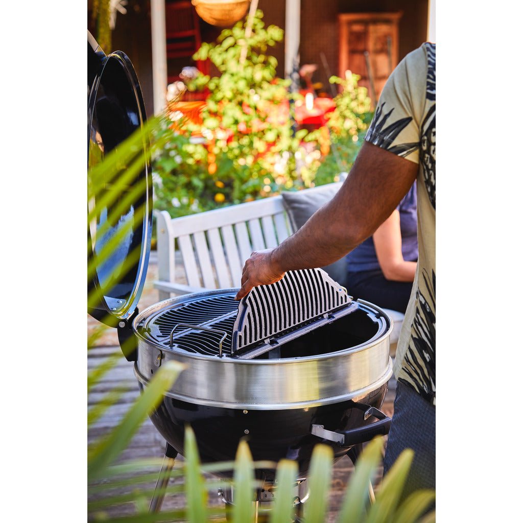 Napoleon charcoal kettle grill PRO22K-LEG-3
