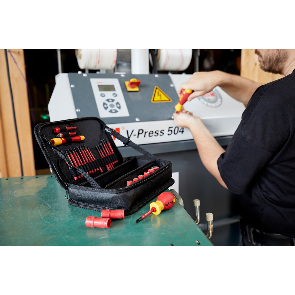 Wallbox installation tool set including functional bag