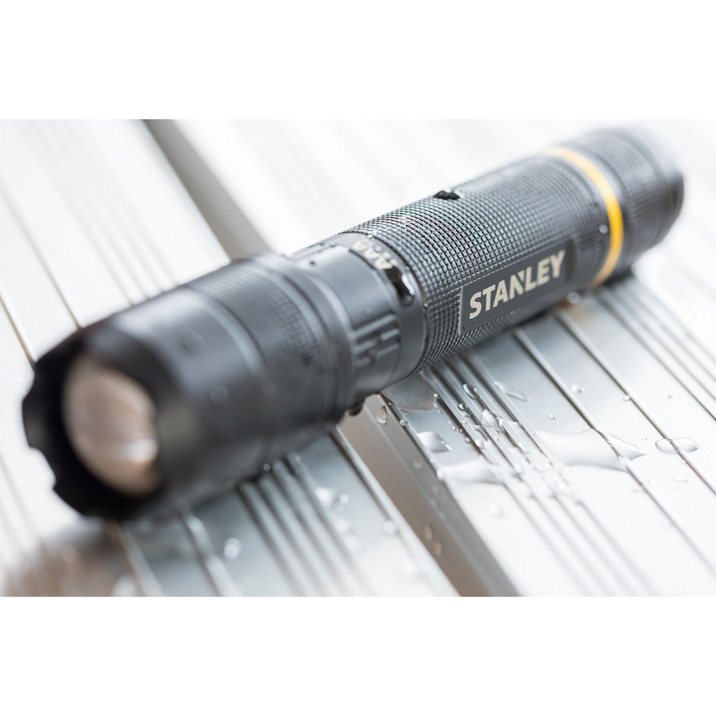 LED compact light