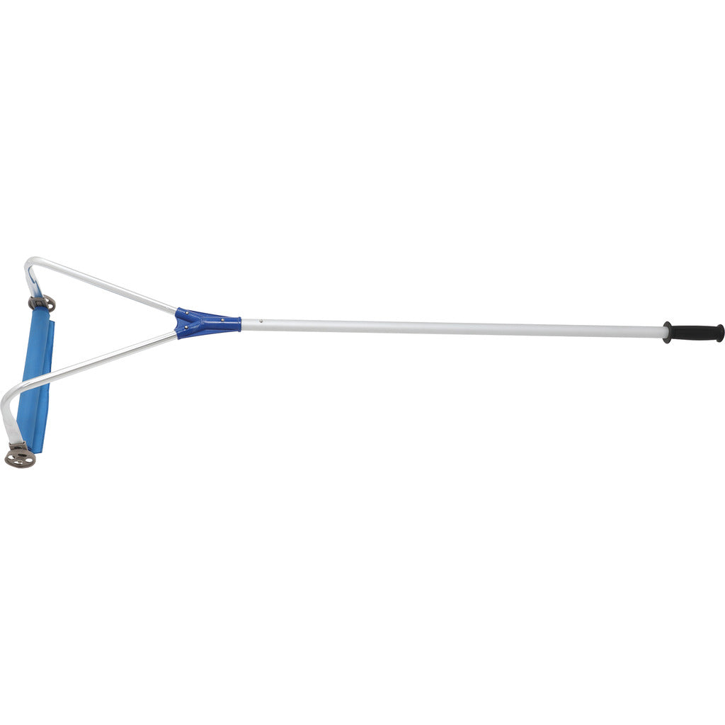 Snow rake with aluminum handle