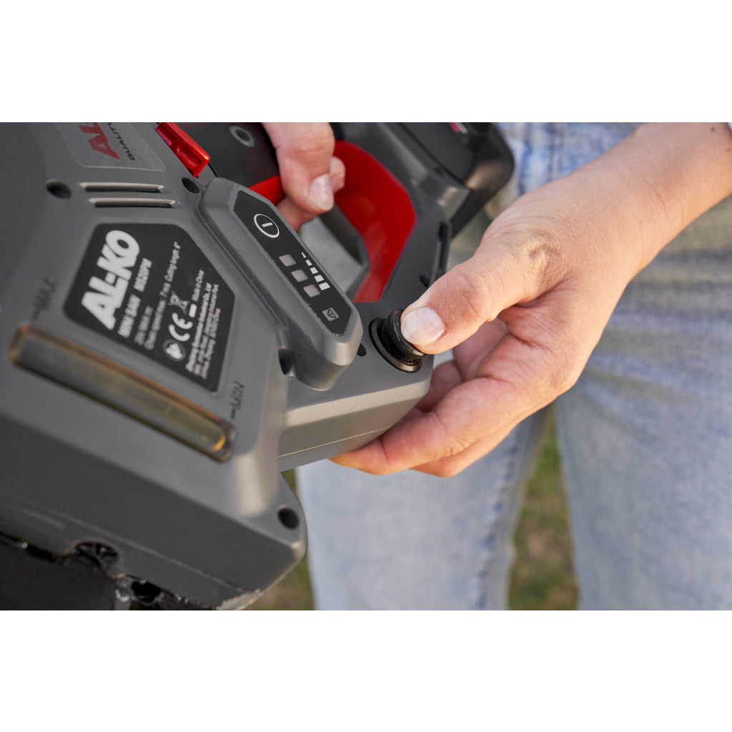 Mini motosega a batteria AL-KO CSM 1815 / con batteria e caricabatteria
