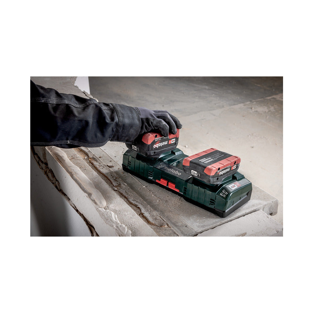 Universal double quick charger ASC 145