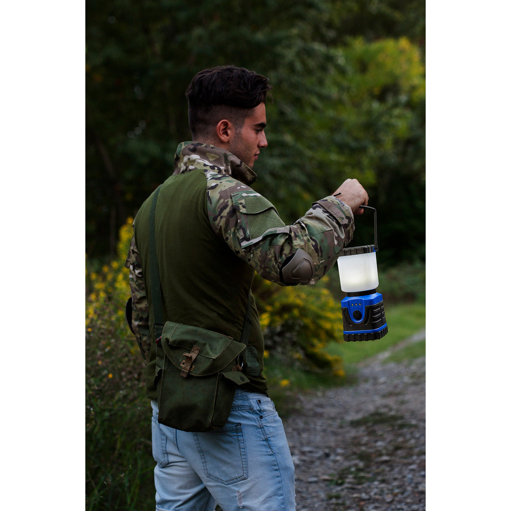 Lampada a LED con maniglia