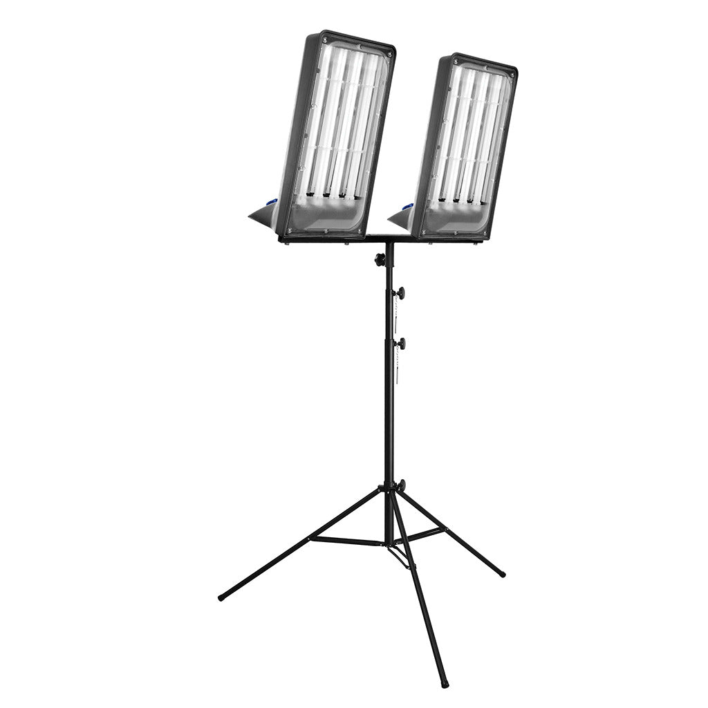 Tripod for Giant construction spotlight