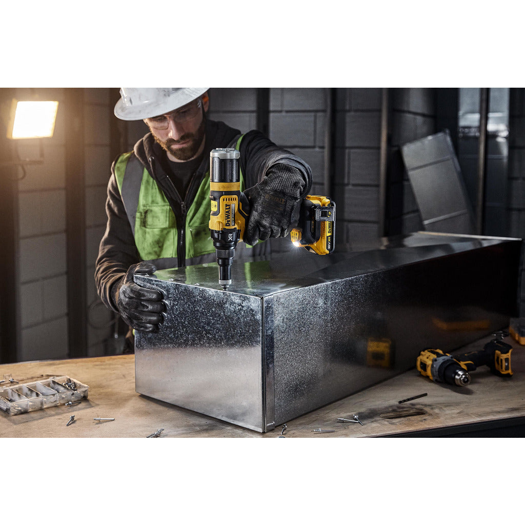 Pistola rivettatrice a batteria DCF403NT
