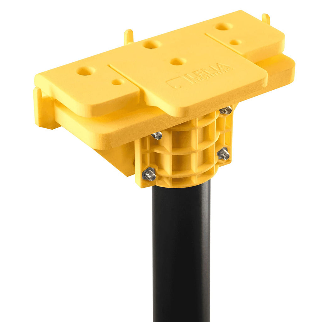 Universal tripod for construction spotlights