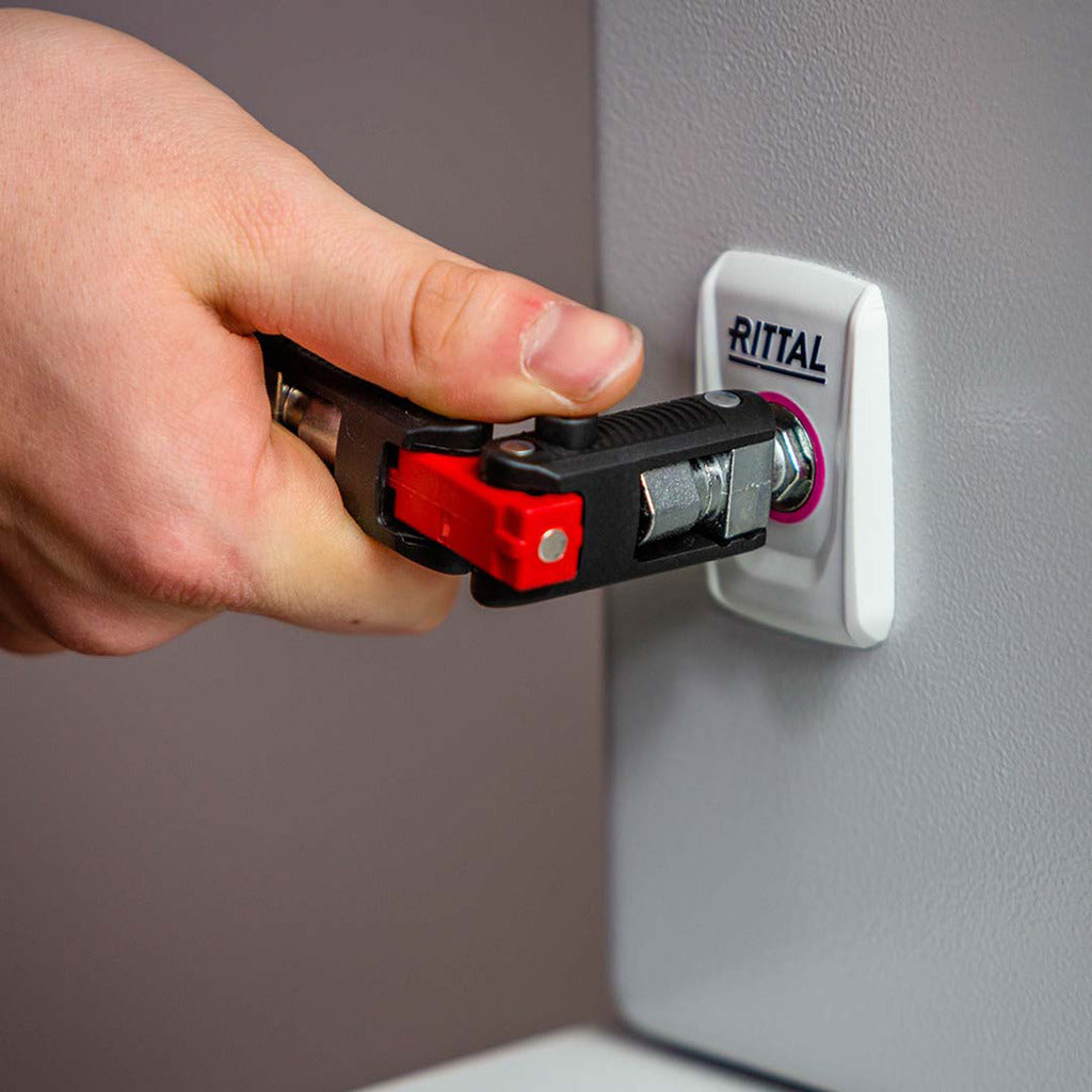 Switch cabinet key with double joint