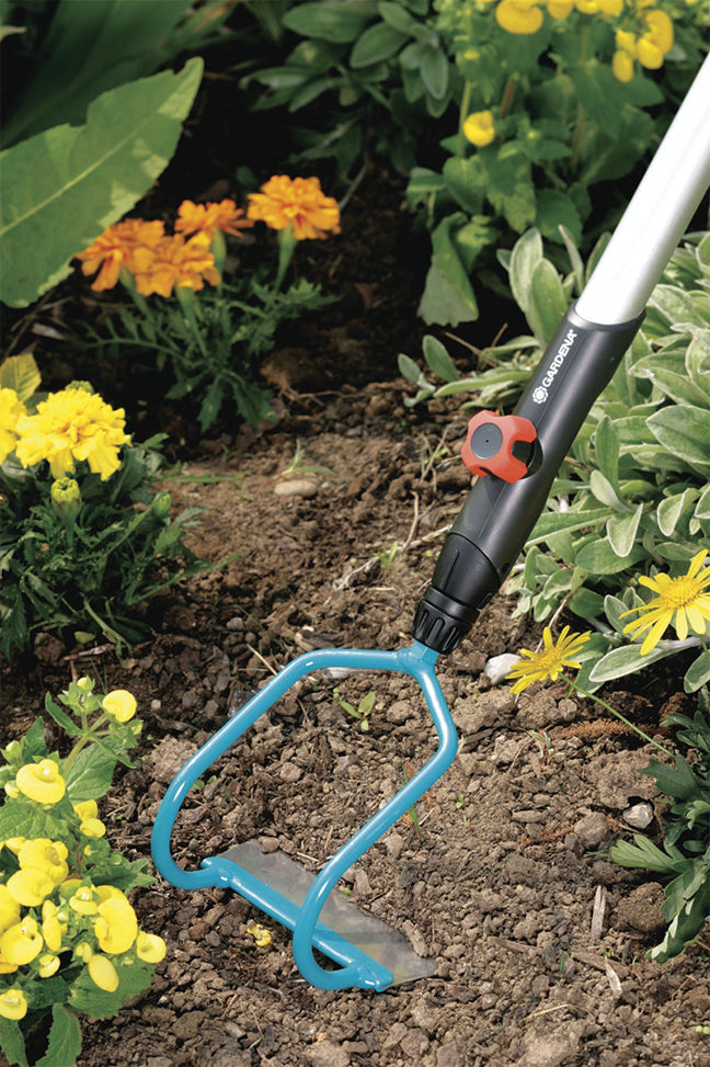 Gardena bow-type hoe