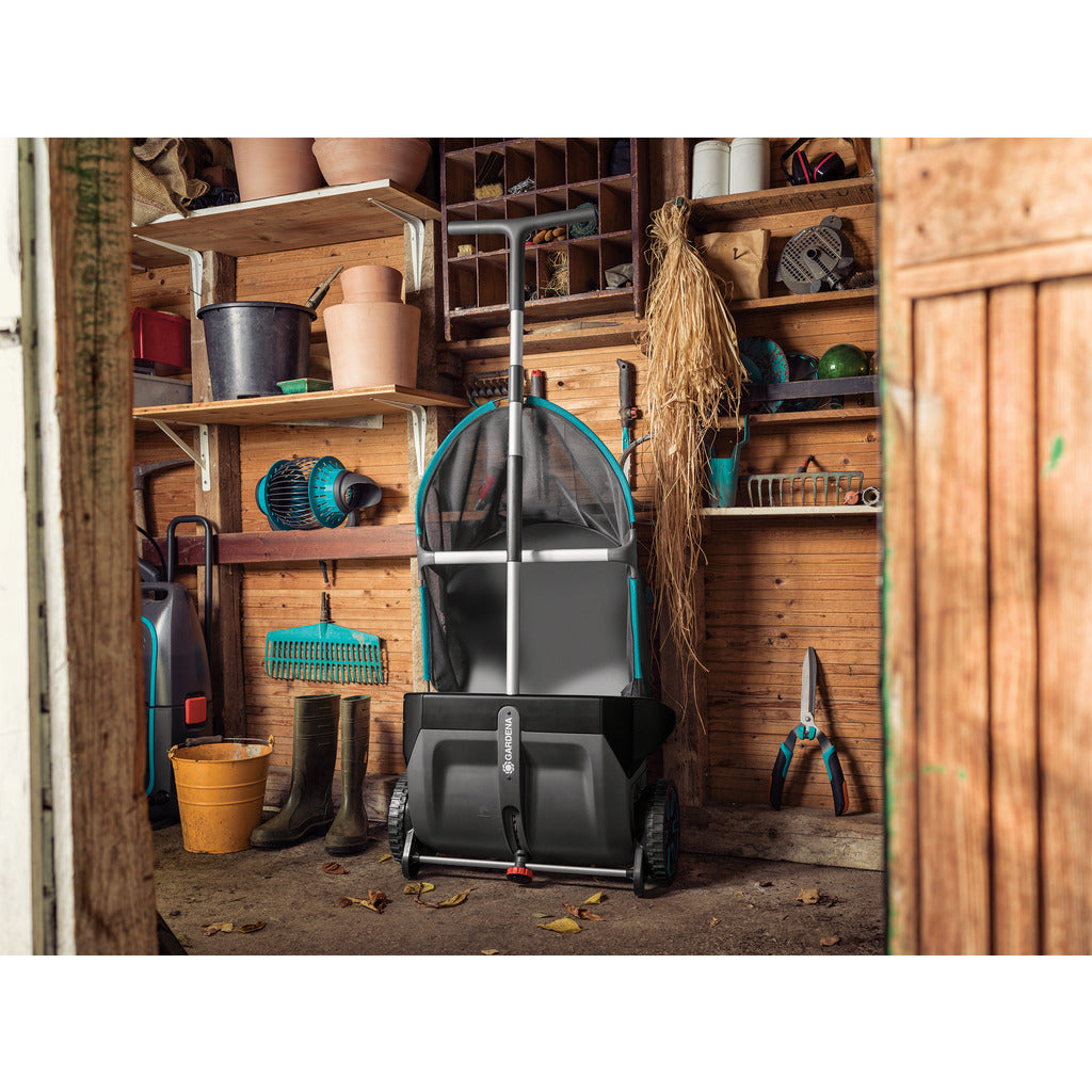 Gardena leaf and grass collector