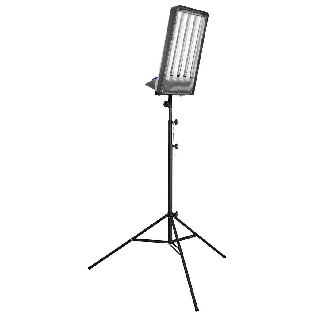 Tripod for Giant construction spotlight