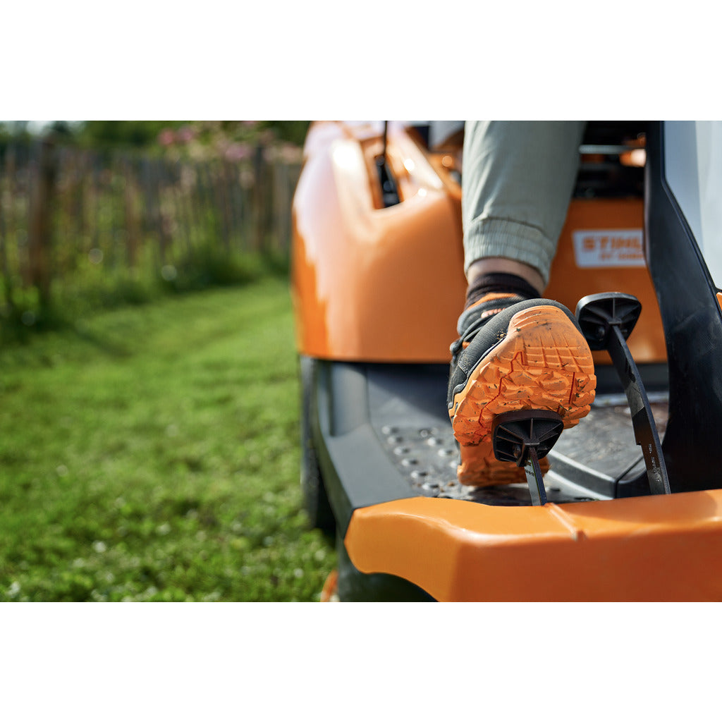 Trattorino tagliaerba Stihl RT 4082