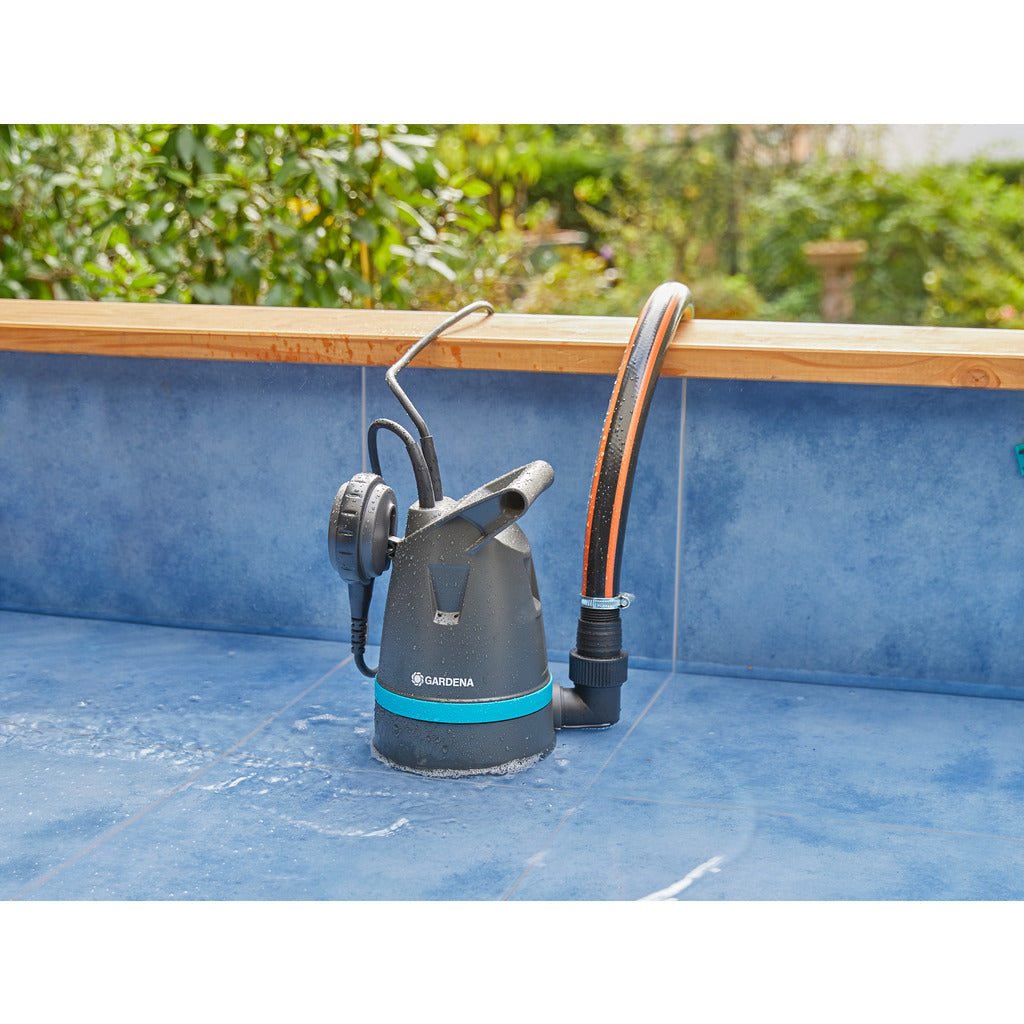 Gardena Clear Water Submersible Pump 8600 BASIC