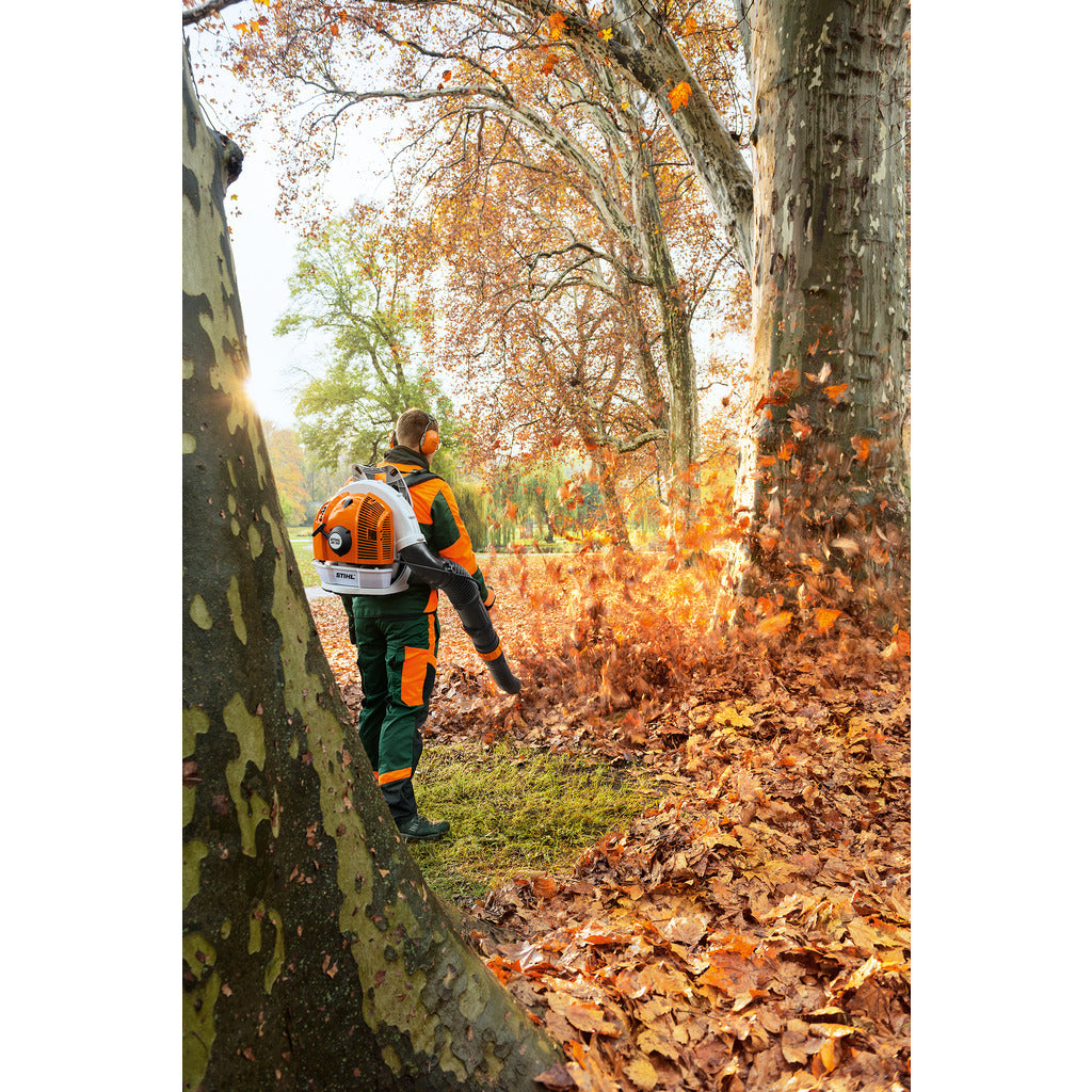 Stihl petrol blower BR 700