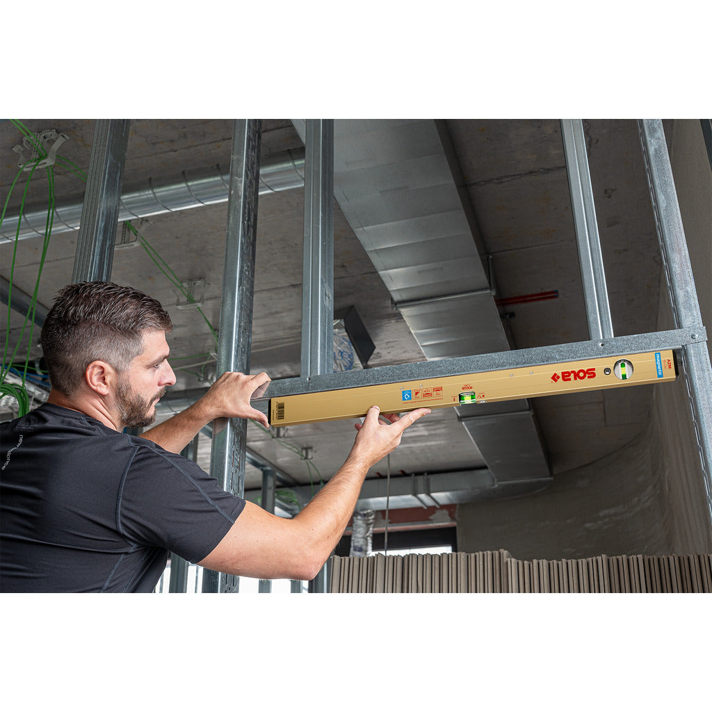 Magnetic spirit level AZM