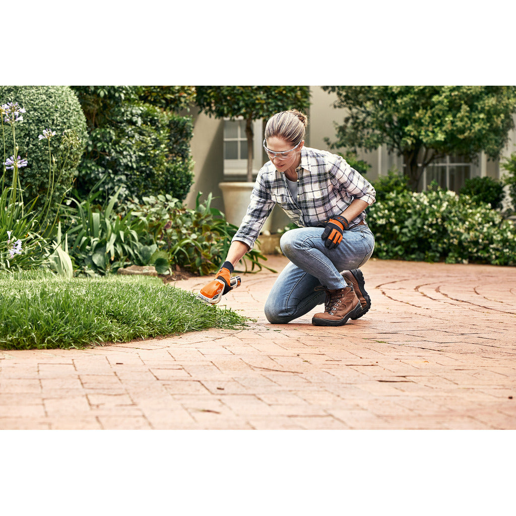Stihl cordless shrub shears HSA 26 / with AS 2 battery and AL1 charger