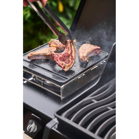 Napoleon Gasgriller Freestyle™ 365 mit Seitenkocher