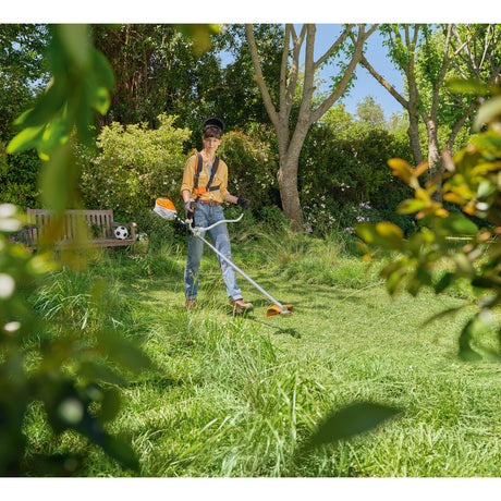 Stihl Akku-Motorsense FSA 80 / mit Akku AK 30 S und Ladegerät AL 101