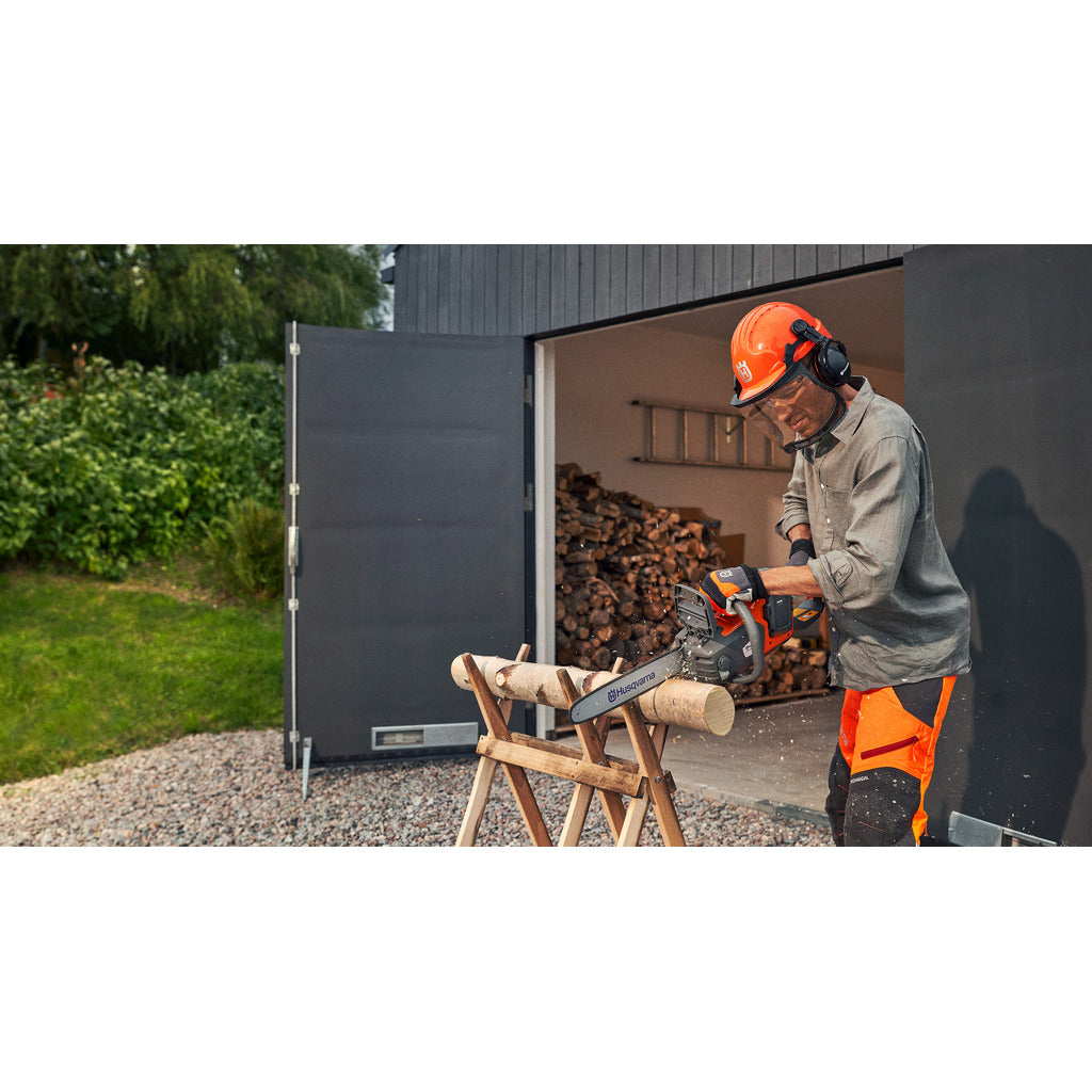 Husqvarna Akku-Motorsäge 225i  / ohne Akku und Ladegerät