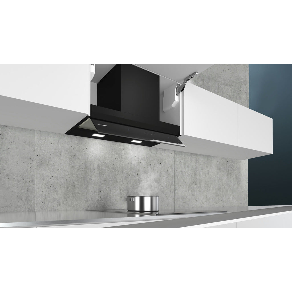 Integrierte Designhaube iQ500 LJ67BAM60