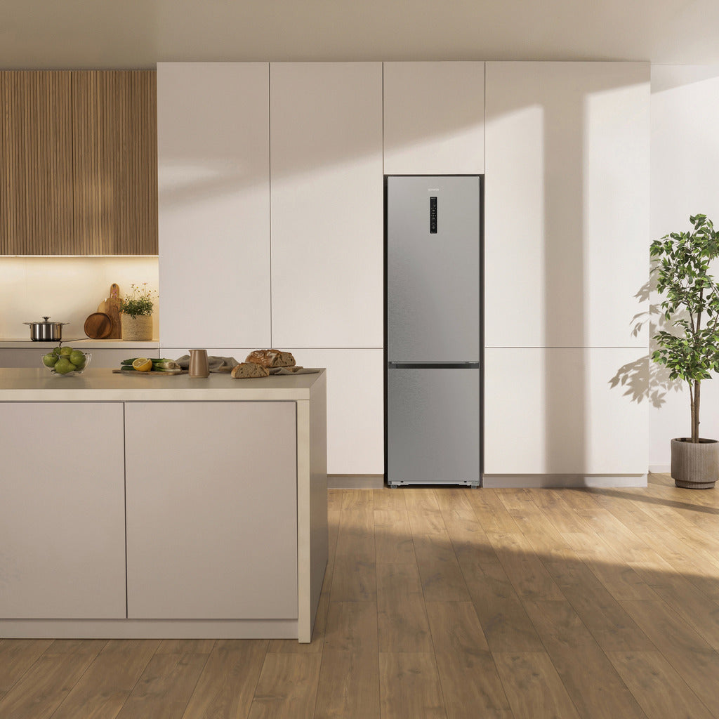 Stand-Kühlschrank mit Gefrierfach G600 NRB620C61X4WFE