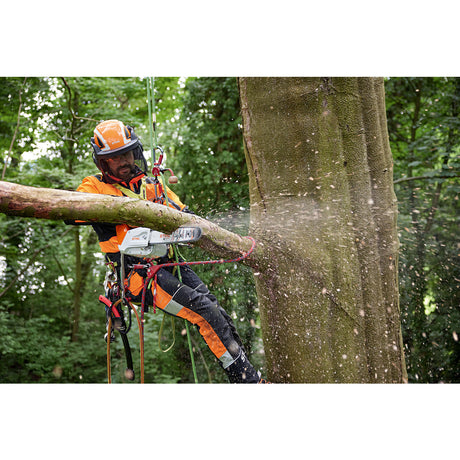 Motosega a batteria Stihl per la cura degli alberi MSA 220 TC-O / senza batteria e caricabatteria
