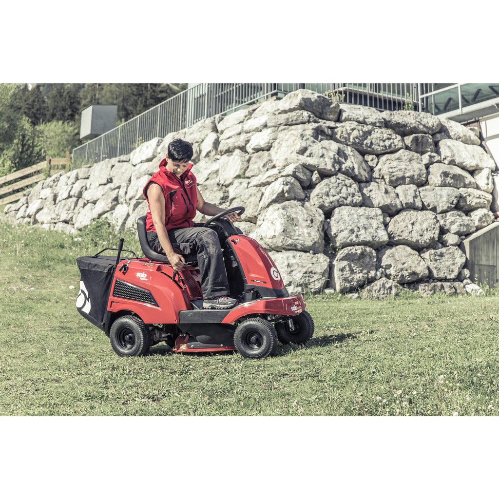 trattorino rasaerba a benzina Solo by AL-KO Premium Pro R 7-65.8 HD