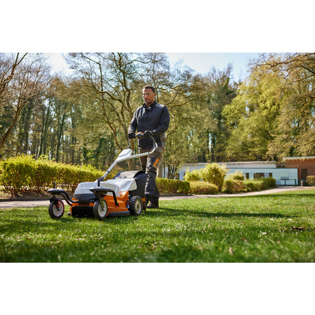 Tosaerba a batteria Stihl RMA 765 V / senza batteria e caricabatteria
