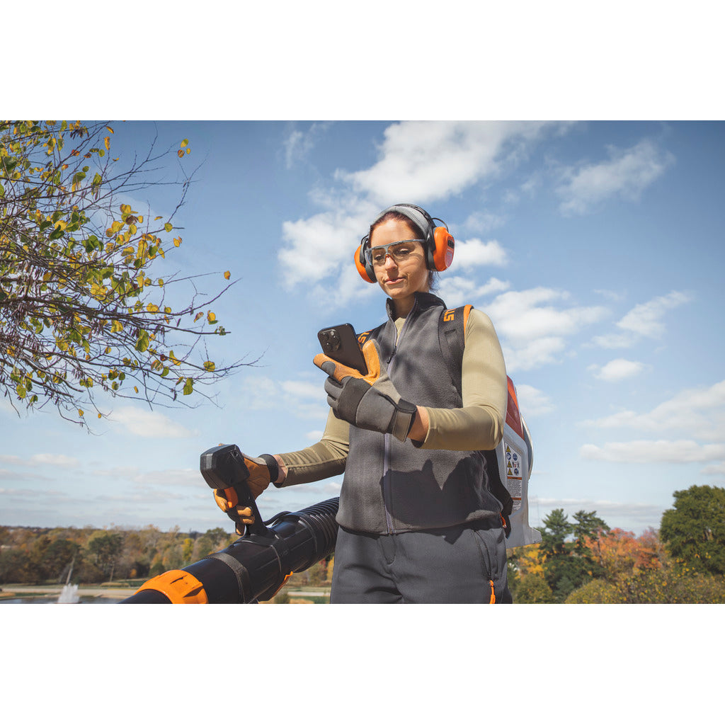 Stihl Akku-Blasgerät BRA 600 B / ohne Akku und Ladegerät