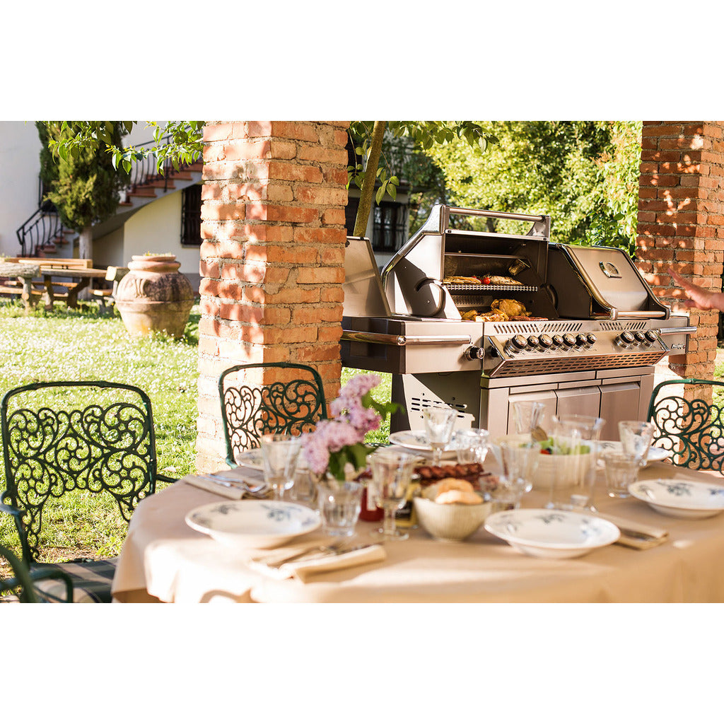 Napoleon Gasgriller Prestige PRO™ 825